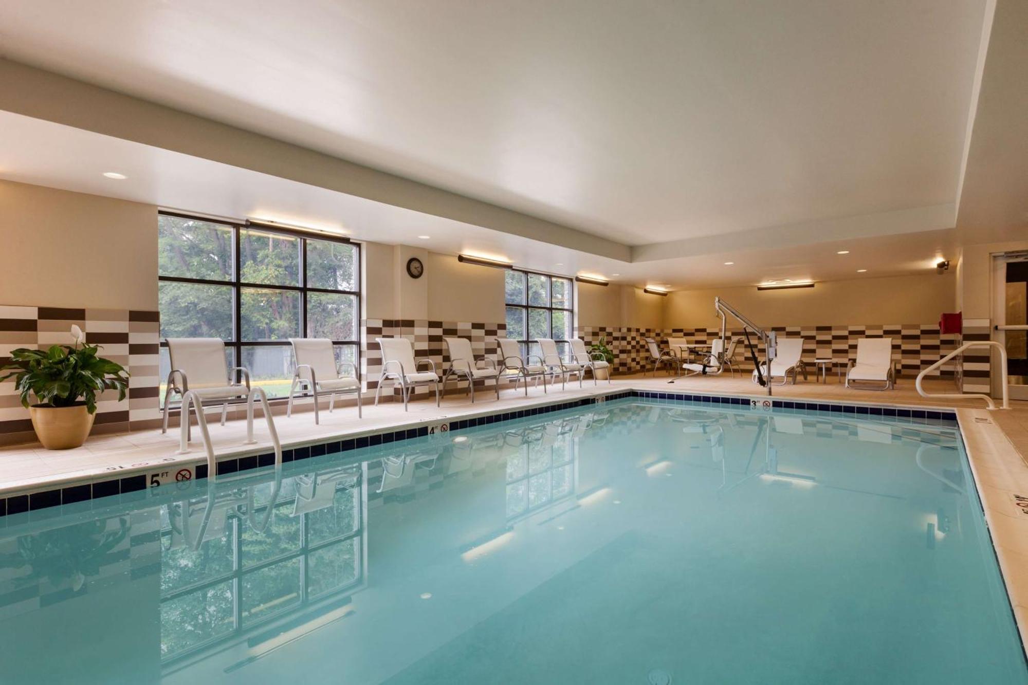 Hampton Inn And Suites Camp Springs Dış mekan fotoğraf