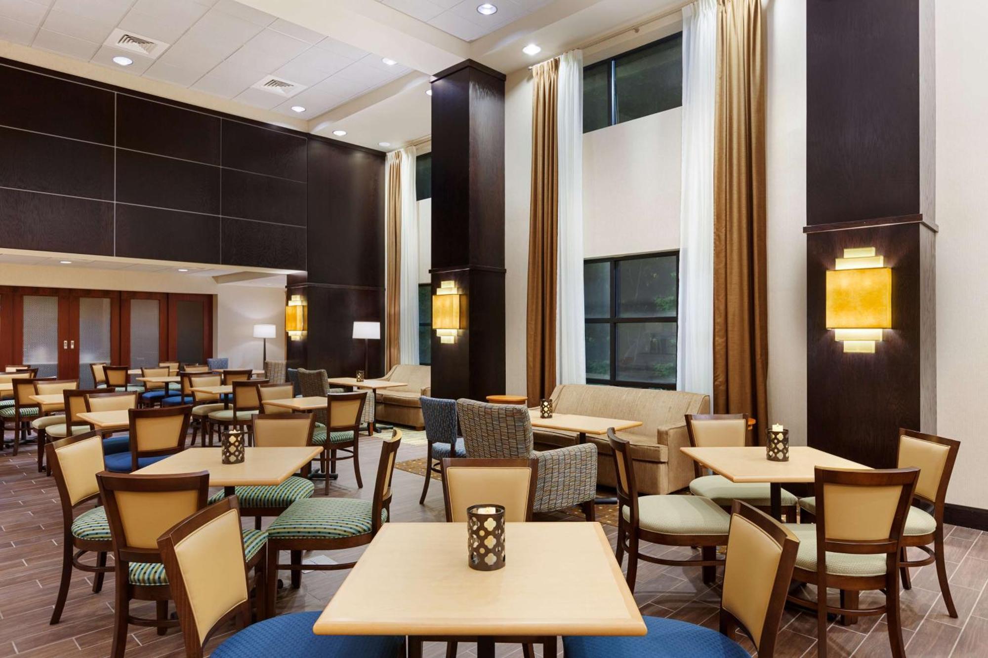 Hampton Inn And Suites Camp Springs Dış mekan fotoğraf